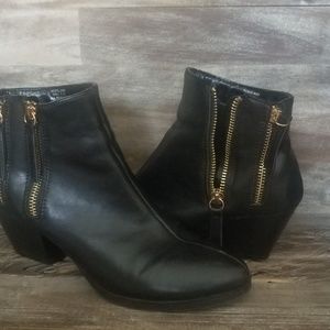 Kenneth Cole "Unlisted" boots